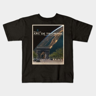 ARC DE TRIOMPHE POSTCARD. Kids T-Shirt